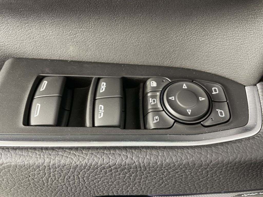 New 2025 GMC Sierra 2500 Denali w/ Denali Reserve Package image 24