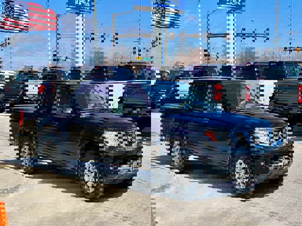 Used 2018 Nissan Frontier SV w/ Value Truck Package image 7