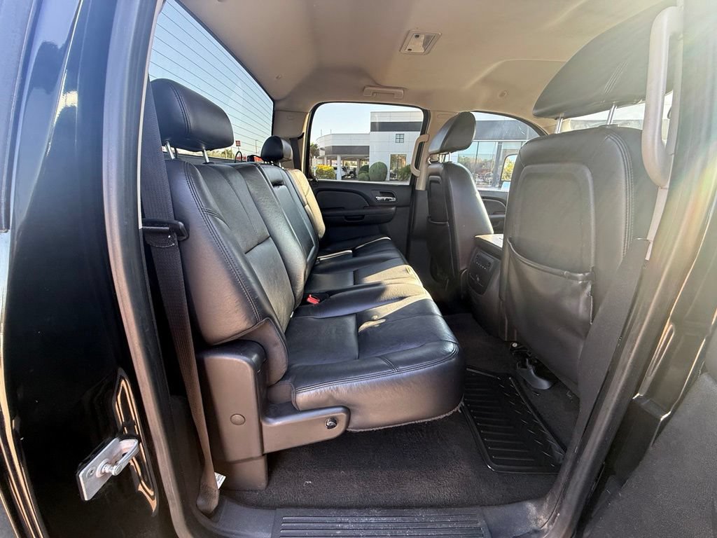 Used 2008 Chevrolet Silverado 3500 LTZ AWD/4WD image 19