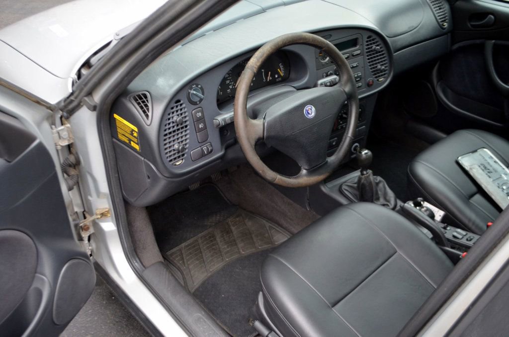 Used 1997 Saab 900 S FWD image 24