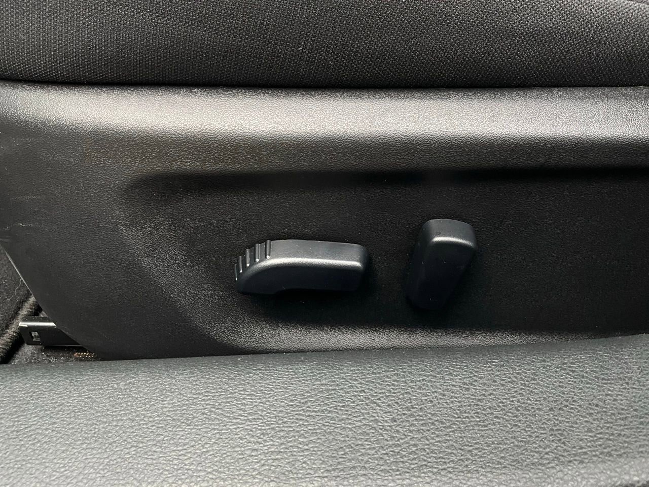 Used 2025 Nissan Altima 2.5 SV image 11