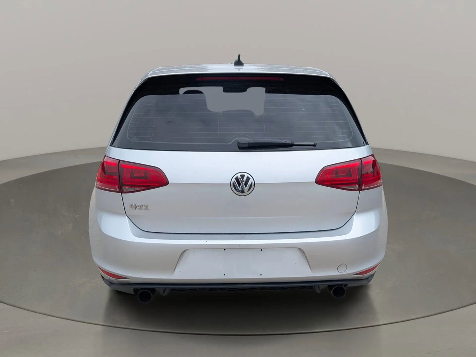 Used 2015 Volkswagen GTI S FWD image 4