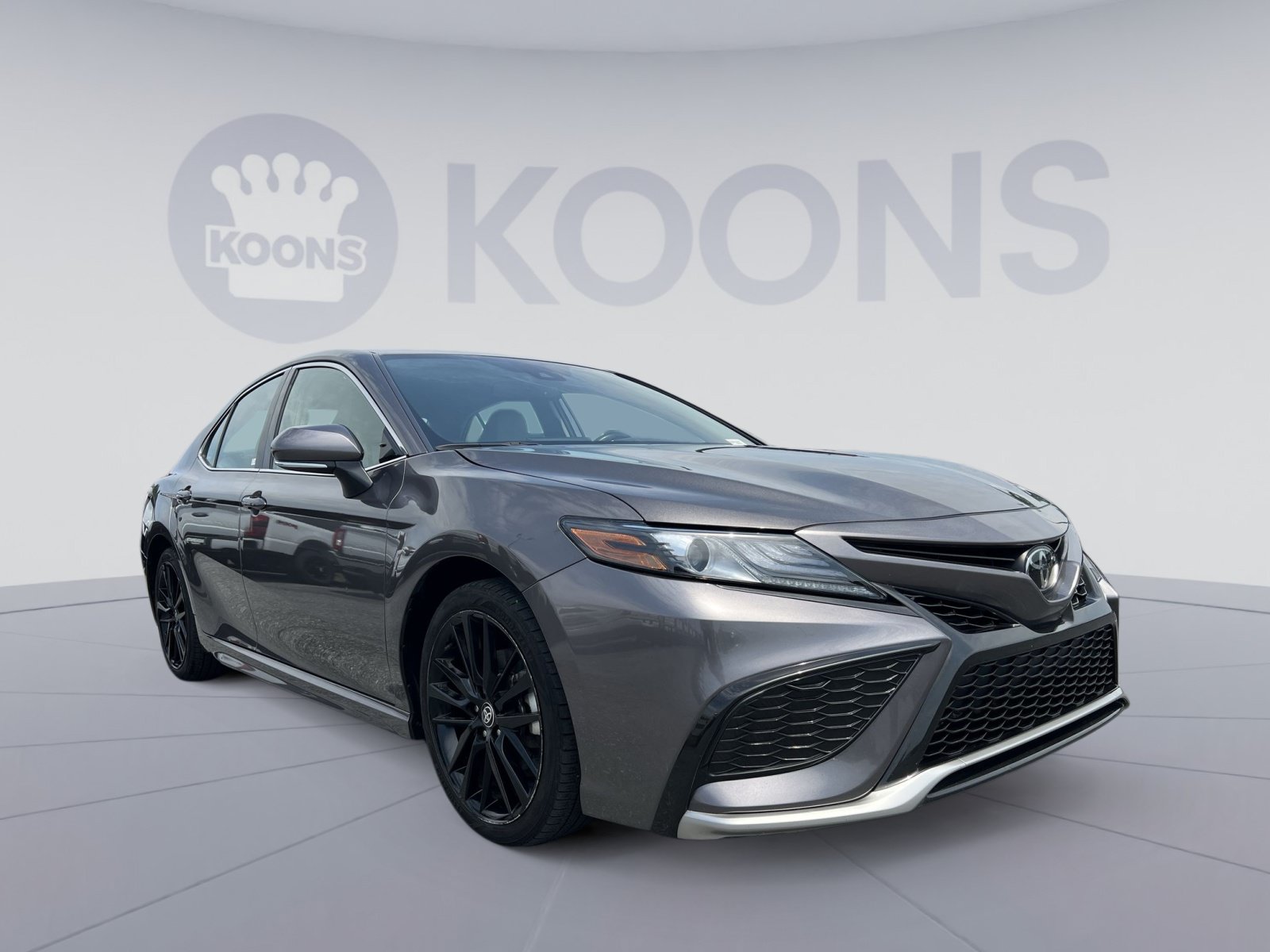 Used 2024 Toyota Camry XSE FWD image 10