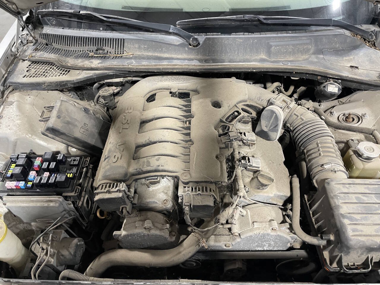 Used 2005 Dodge Magnum SE RWD image 12
