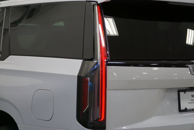 New 2024 Cadillac Escalade ESV Sport Platinum w/ LPO, ONYX Package image 4