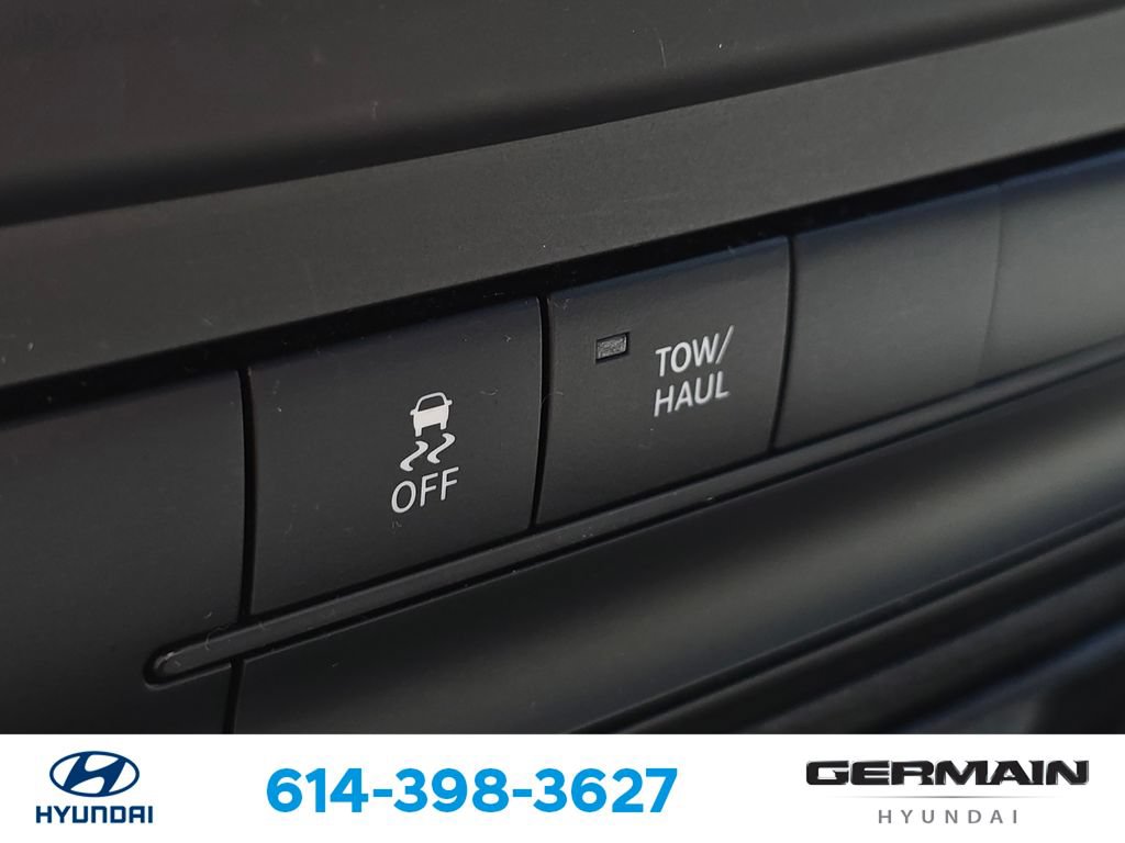 Used 2024 RAM 1500 Classic SLT AWD/4WD image 31