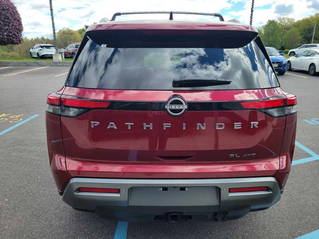 New 2026 Nissan Pathfinder SL w/ SL Premium Package AWD/4WD image 7
