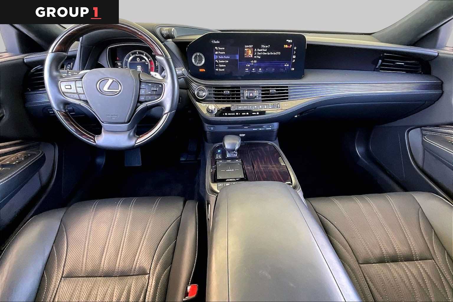 Used 2022 Lexus LS 500 w/ Interior Upgrade Package RWD image 13