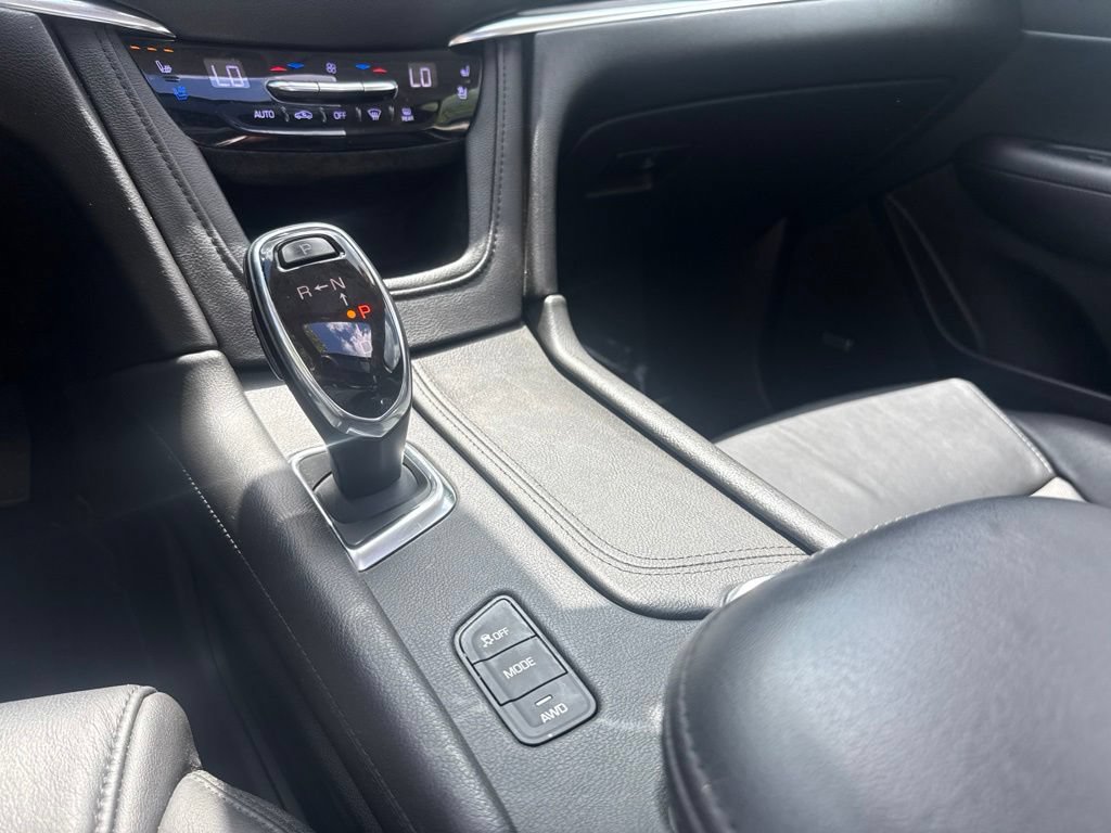 Used 2019 Cadillac XT5 Premium Luxury AWD/4WD image 23