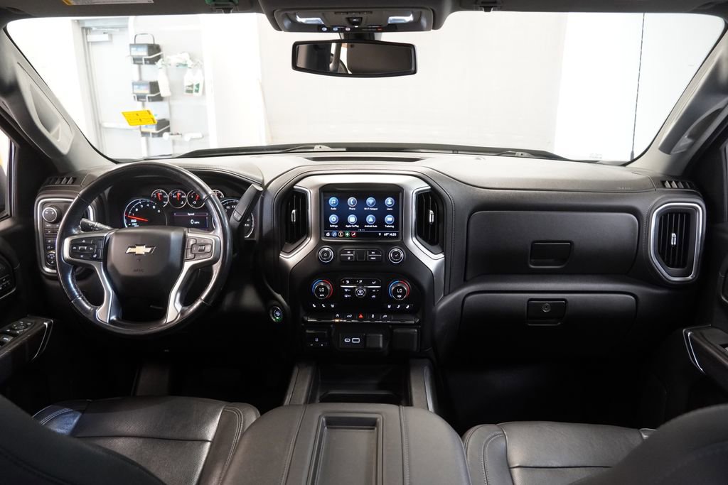 Used 2019 Chevrolet Silverado 1500 LTZ w/ LTZ Convenience Package AWD/4WD image 18