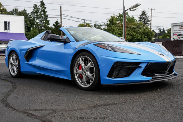 Used 2021 Chevrolet Corvette Stingray Premium Conv w/ Z51 Performance Package RWD image 12