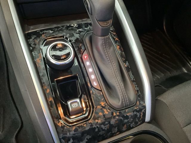 Used 2024 Chevrolet Colorado Trail Boss image 11