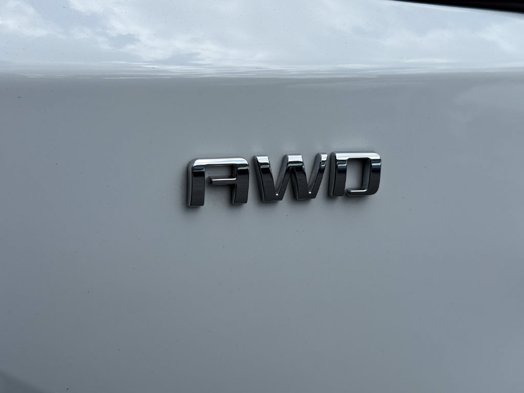 Used 2024 Chevrolet Blazer EV LT AWD/4WD image 11
