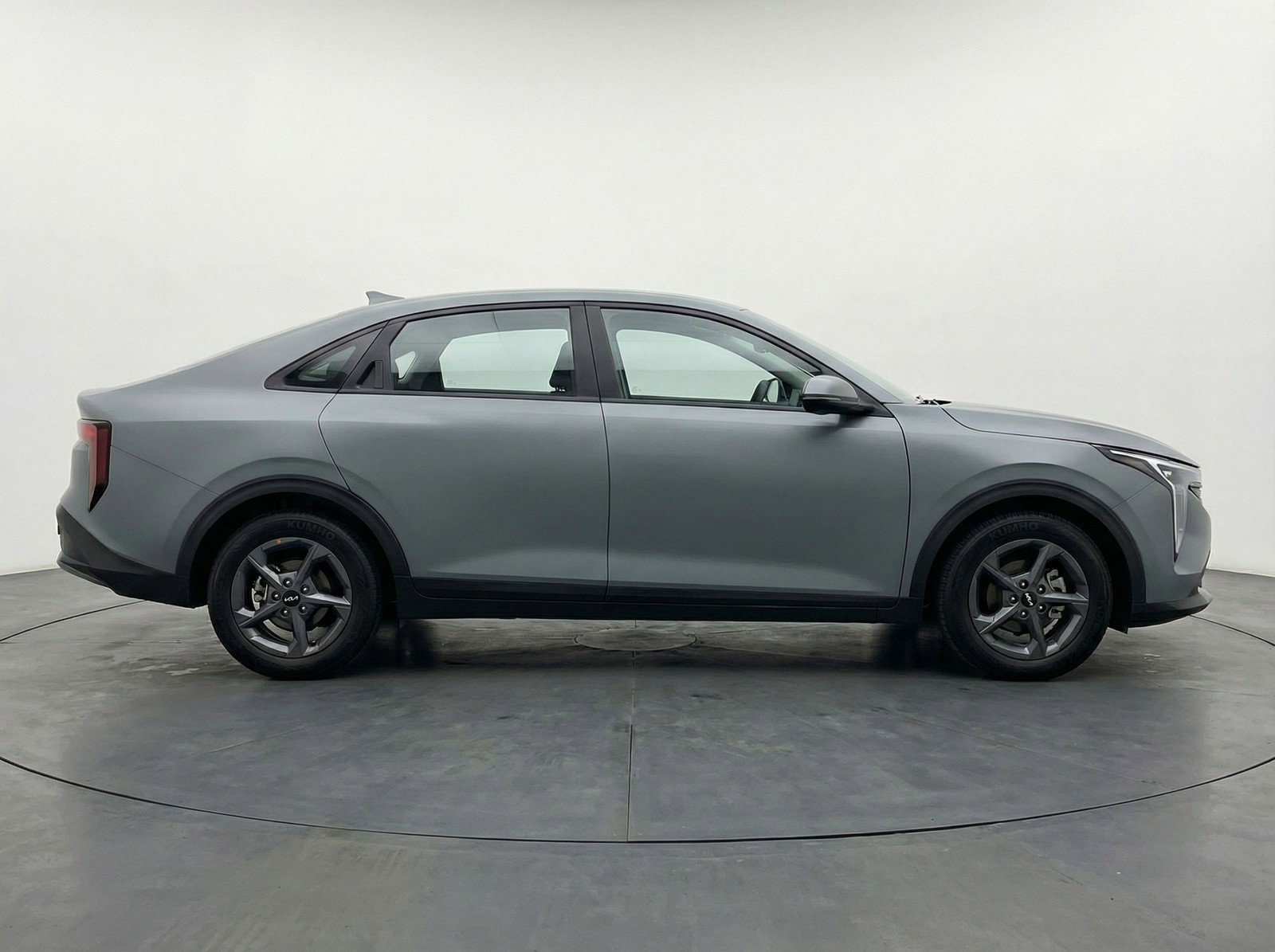 Used 2025 Kia K4 LXS image 11