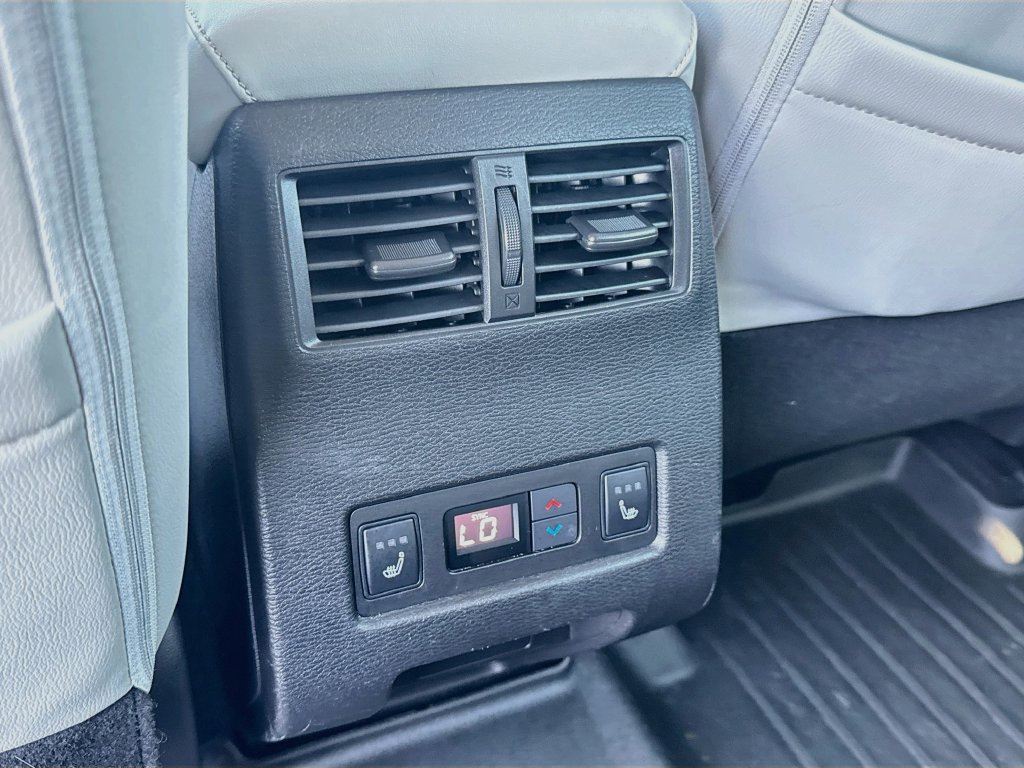 Used 2022 Mitsubishi Outlander SEL AWD/4WD image 30