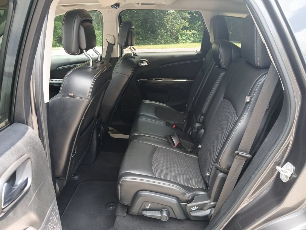 Used 2020 Dodge Journey Crossroad FWD image 39