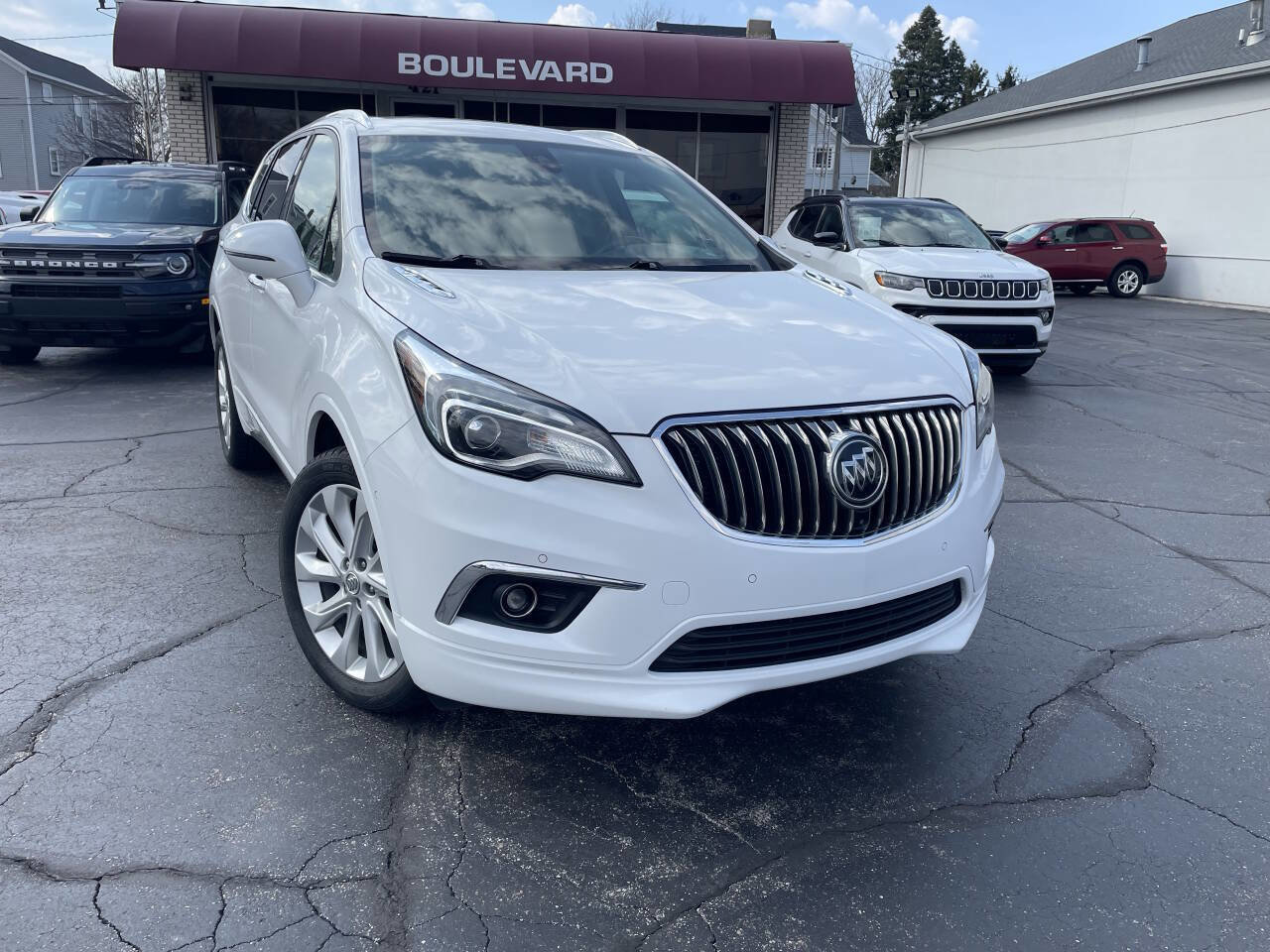 Used 2017 Buick Envision Premium w/ Driver Confidence Package AWD/4WD image 1