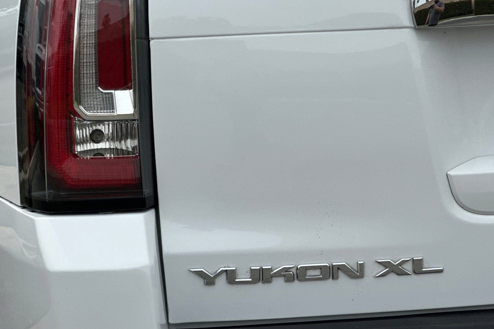 Used 2020 GMC Yukon XL Denali image 29