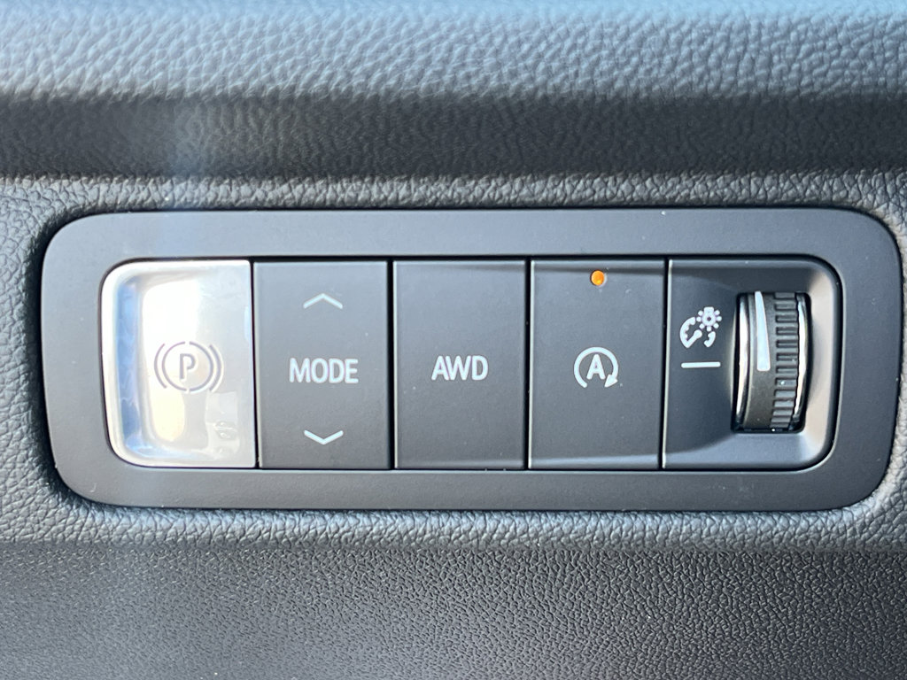 New 2026 Chevrolet Traverse LT image 25