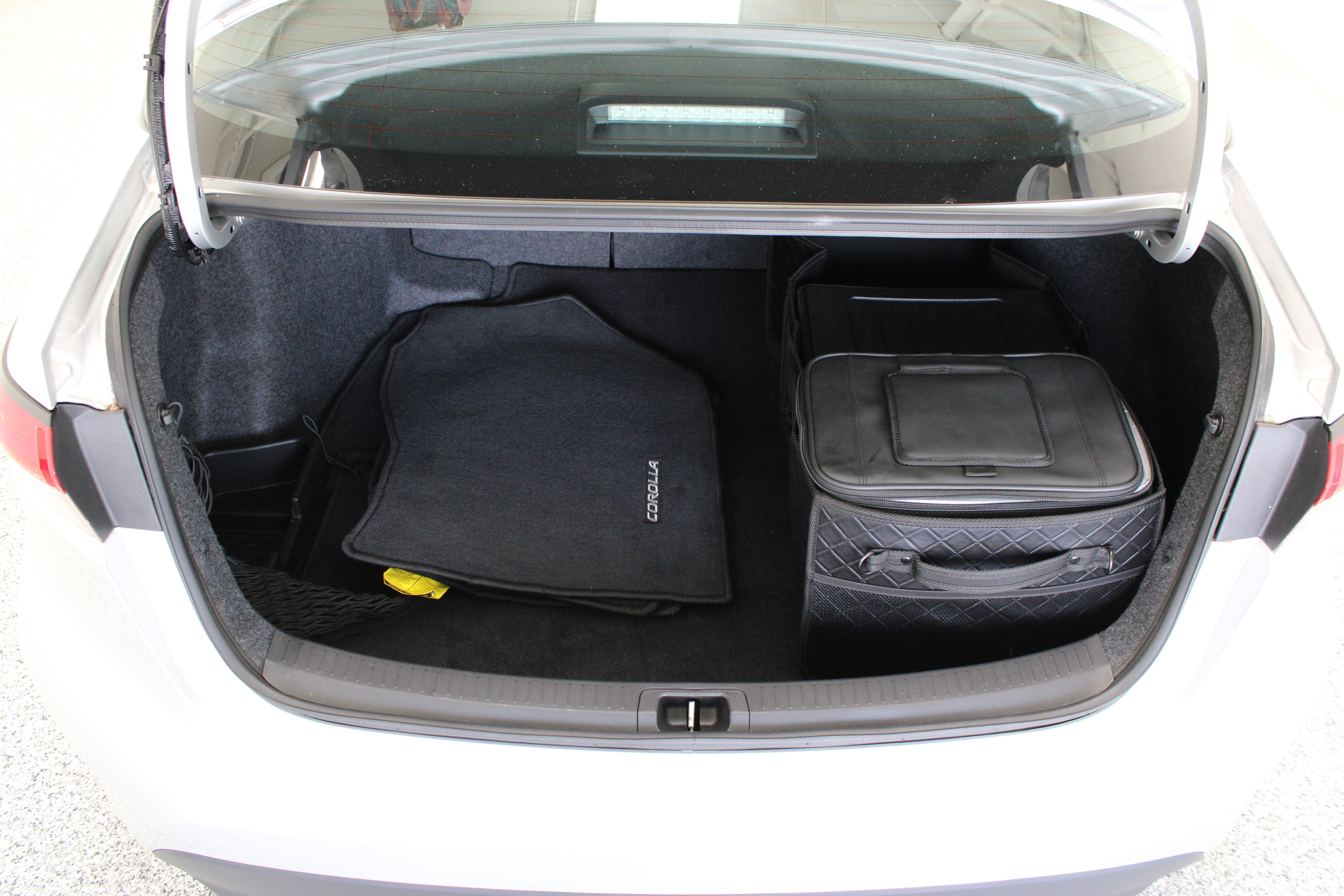 Used 2026 Toyota Corolla LE FWD image 29