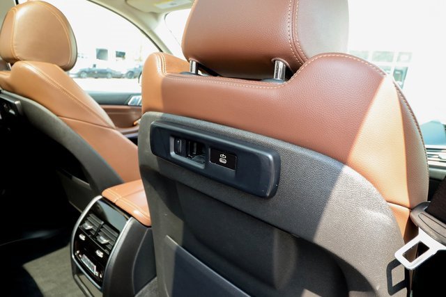 Used 2020 BMW X7 xDrive40i w/ Premium Package image 59
