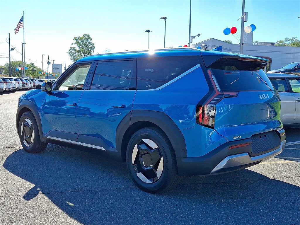 New 2026 Kia EV9 Wind image 3