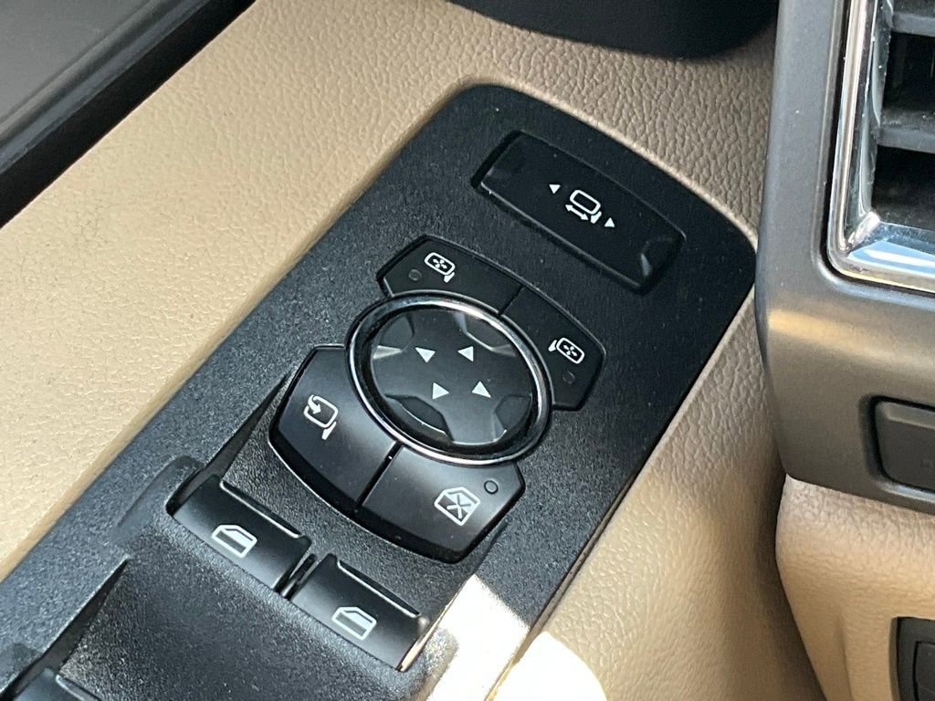 Certified 2017 Ford F250 XLT w/ XLT Value Package image 11