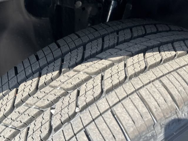 New 2026 Nissan Kicks SR w/ Cold Weather Package image 30