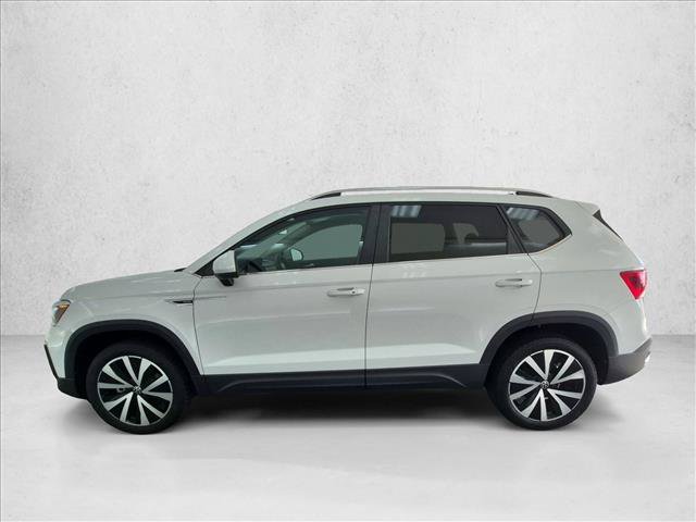 Used 2022 Volkswagen Taos SE FWD image 10