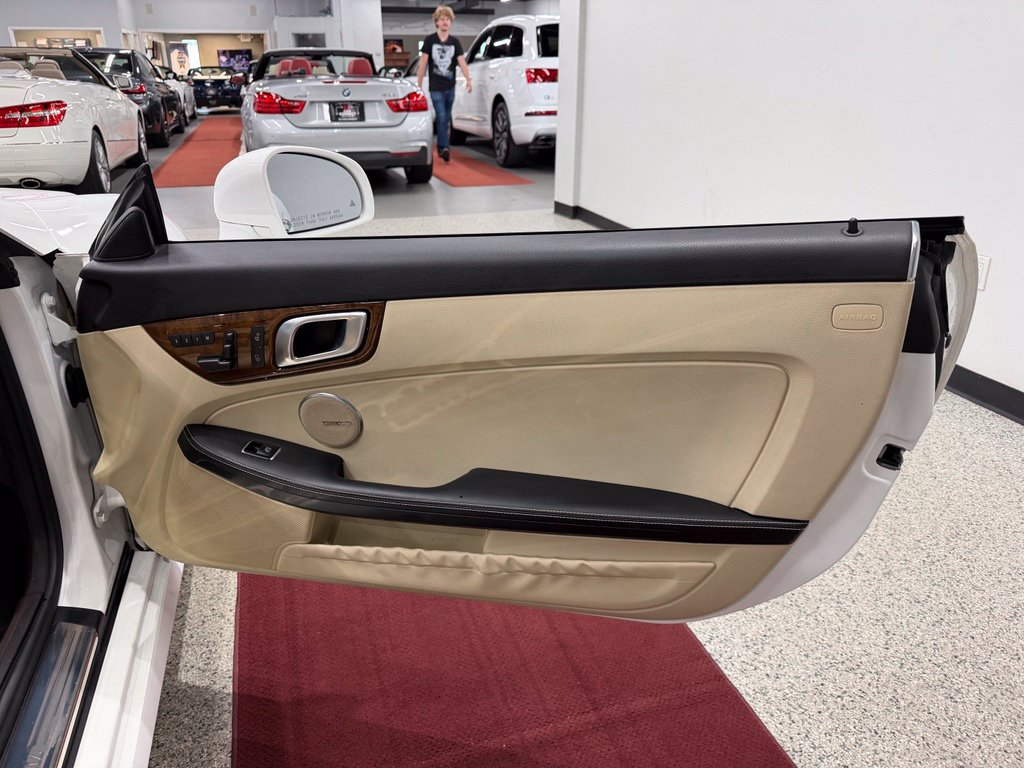 Used 2016 Mercedes-Benz SLK 350 image 25