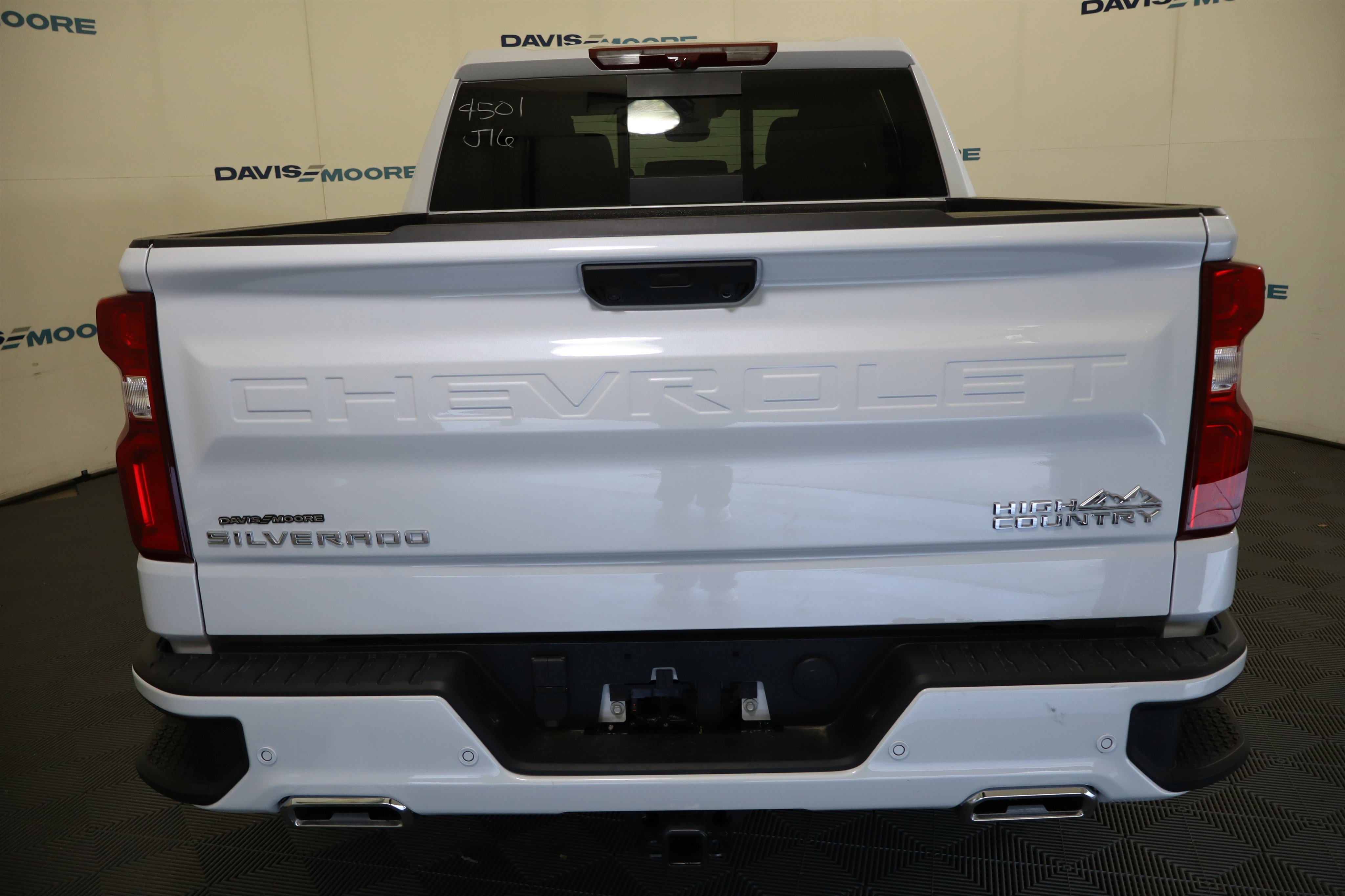 New 2026 Chevrolet Silverado 1500 High Country image 8