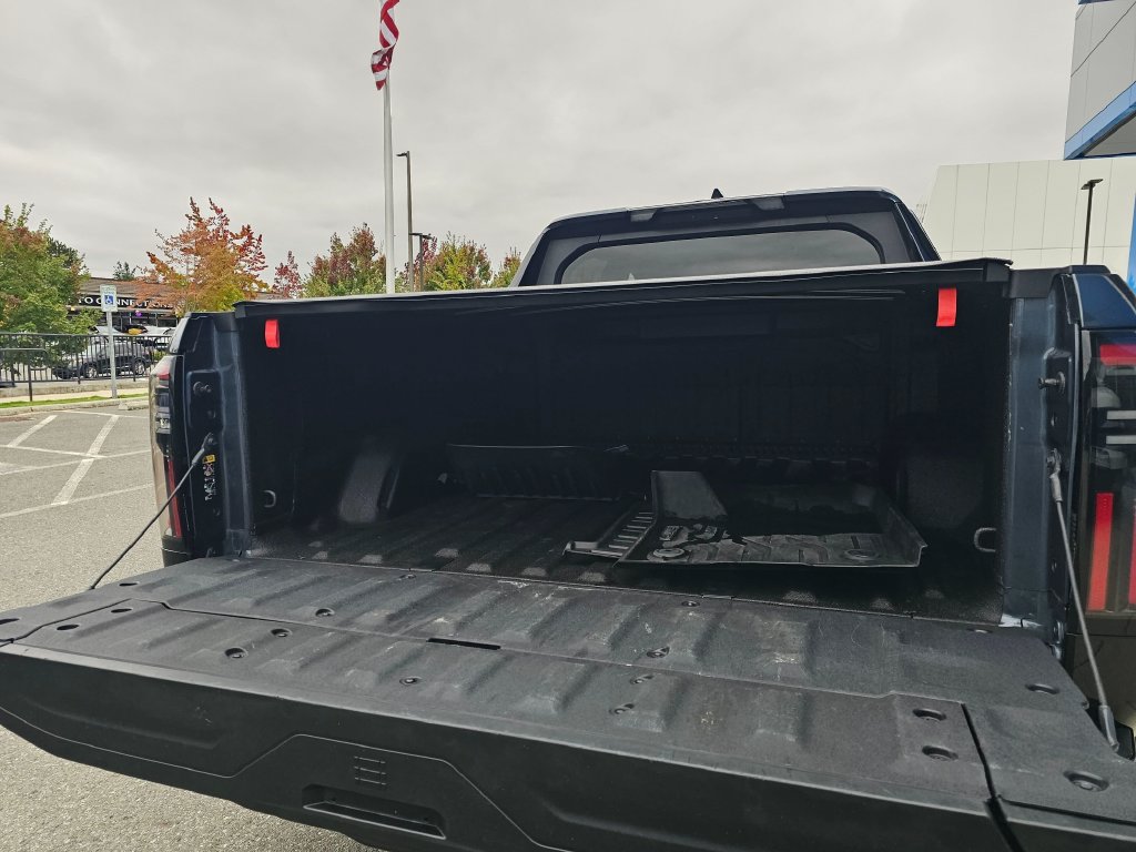 Used 2026 GMC Sierra EV Denali AWD/4WD image 18