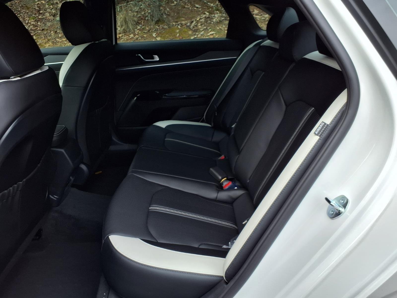 New 2026 Kia K5 GT-Line w/ GT-Line Premium Package FWD image 4