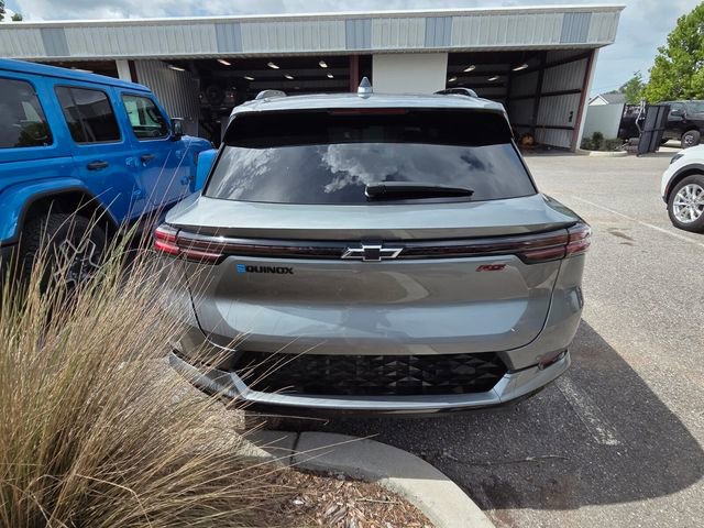 Used 2024 Chevrolet Equinox EV RS FWD image 5