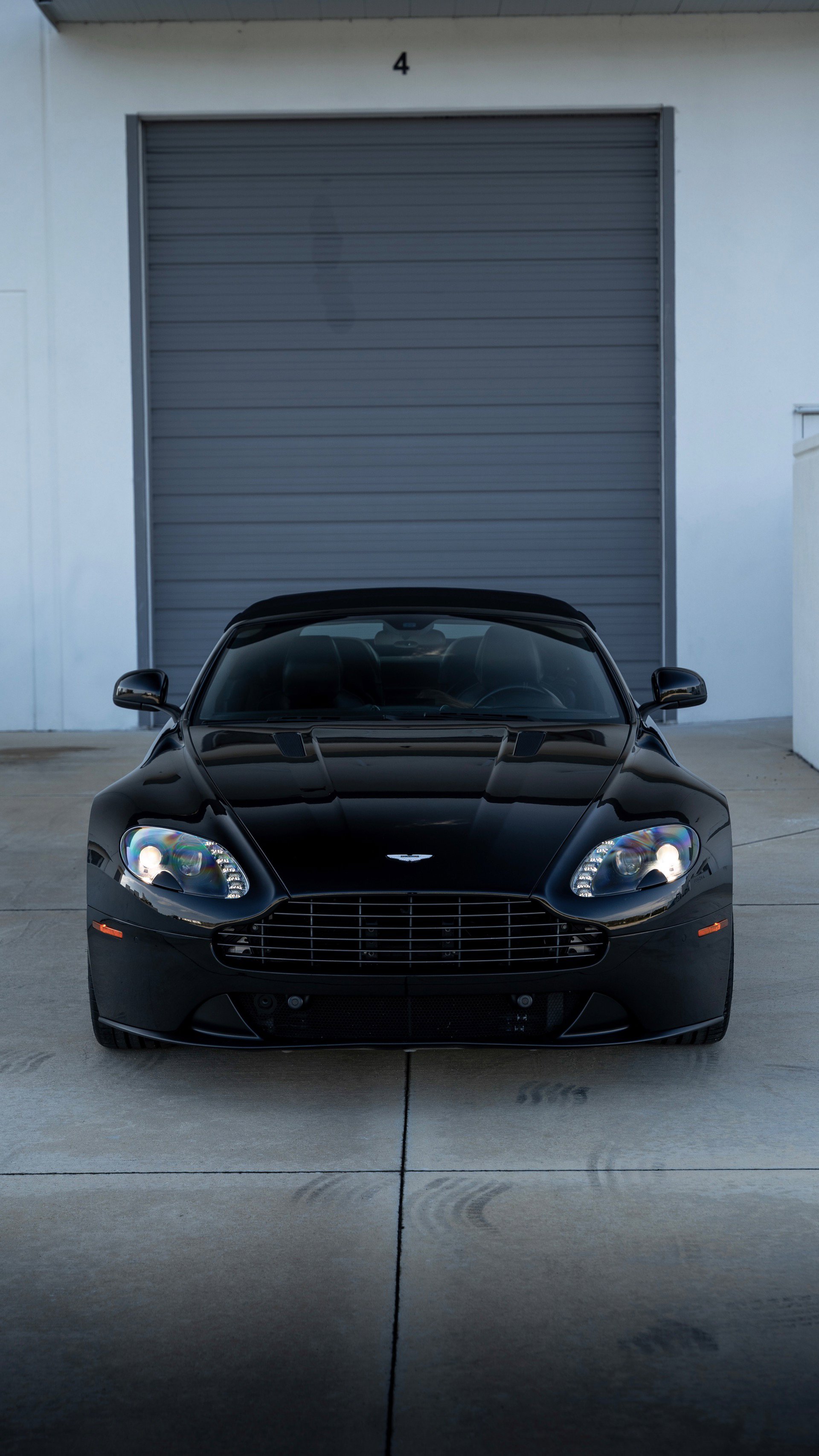 Used 2015 Aston Martin V8 Vantage GT image 10