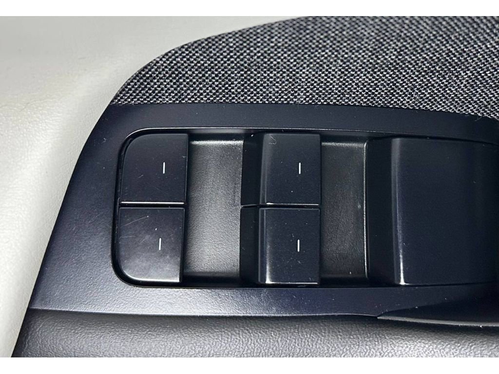 Used 2023 Tesla Model S image 37