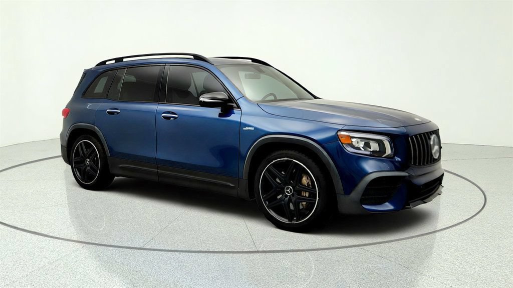 Used 2023 Mercedes-Benz GLB 35 AMG 4MATIC image 3