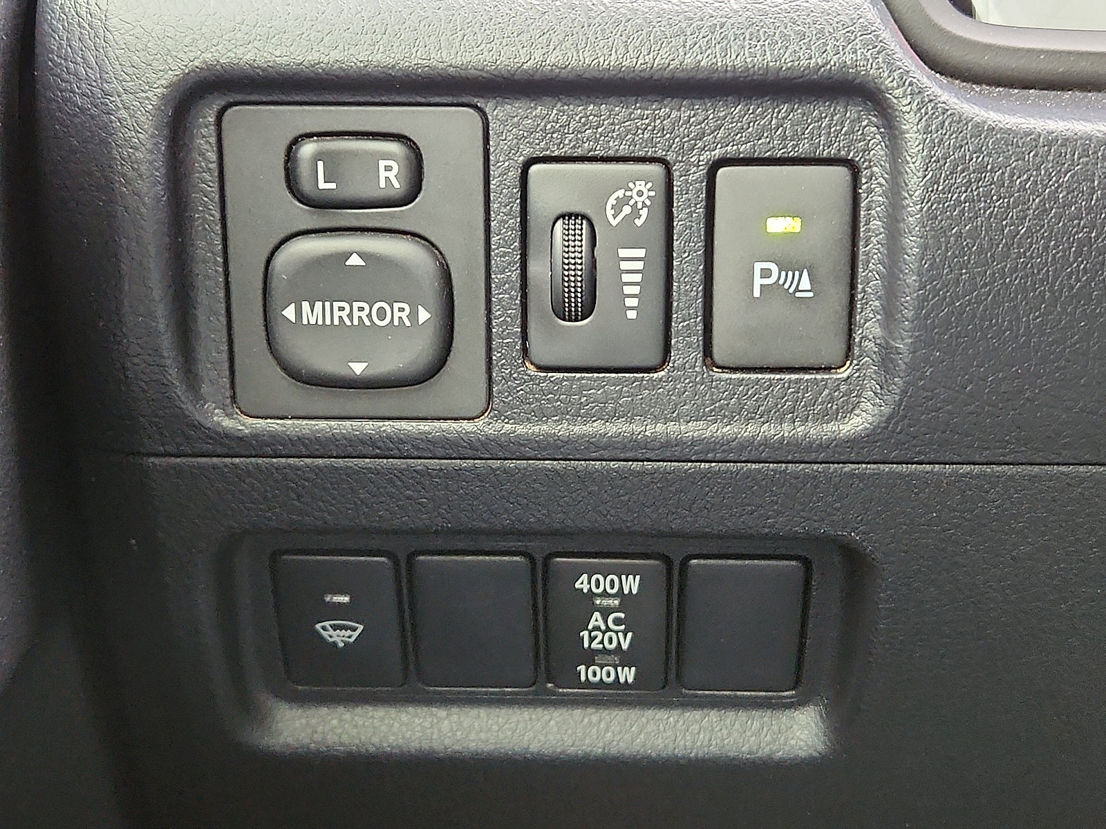 Used 2018 Toyota 4Runner Limited AWD/4WD image 14