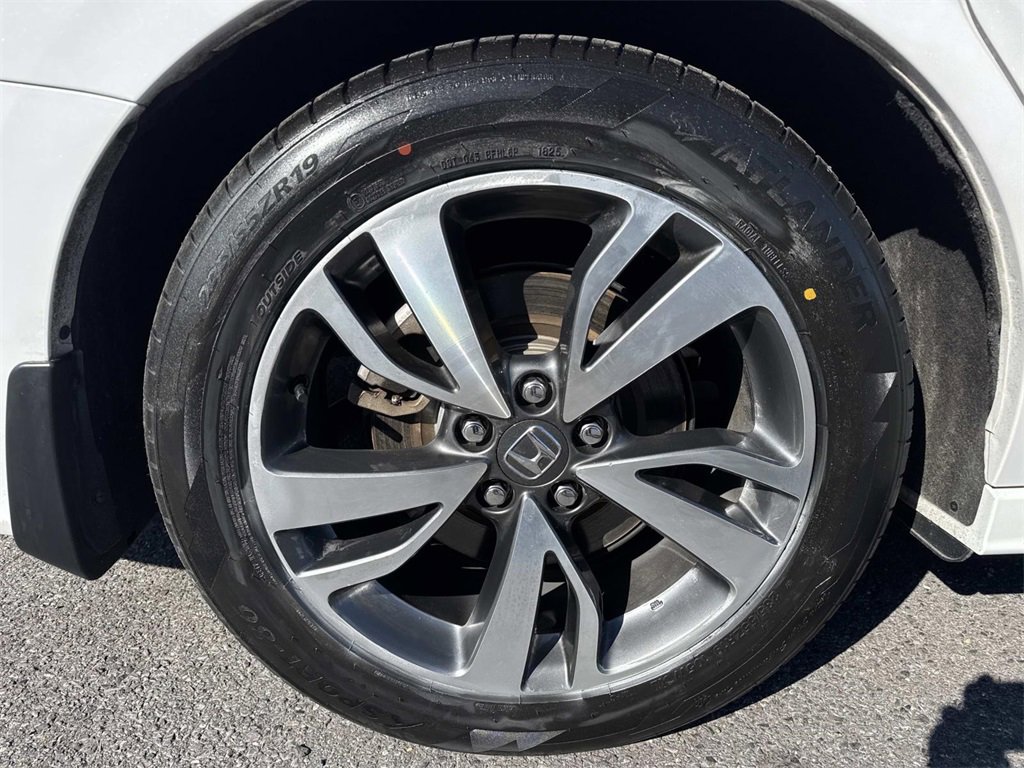 Used 2023 Honda Odyssey Touring image 9