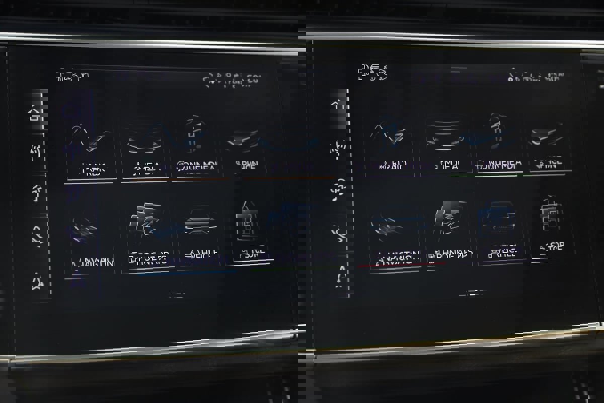 Used 2025 Audi Q7 2.0T Premium Plus w/ Premium Plus Package image 29