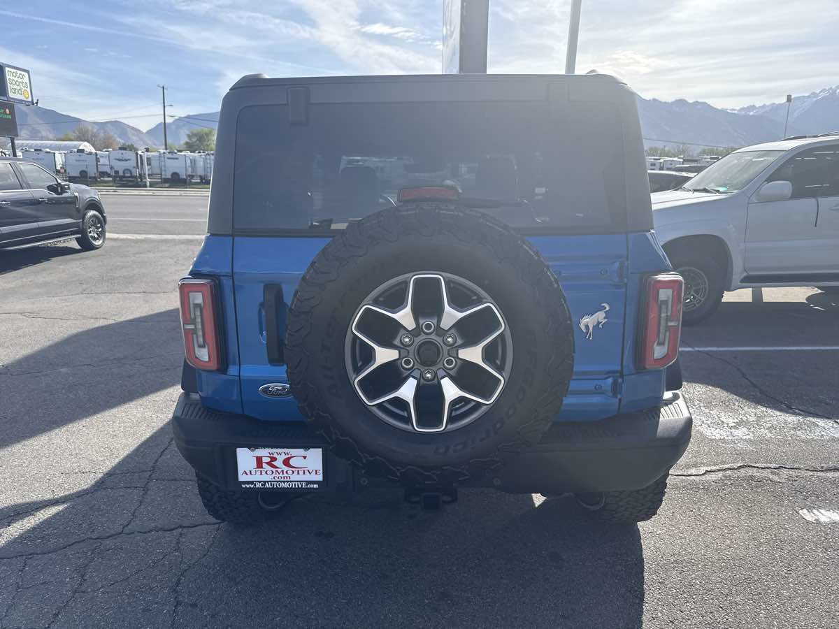 Used 2023 Ford Bronco Badlands image 7