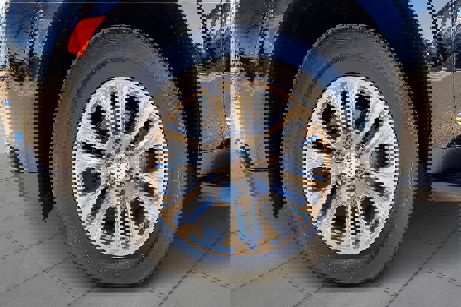 Used 2024 GMC Yukon Denali image 11