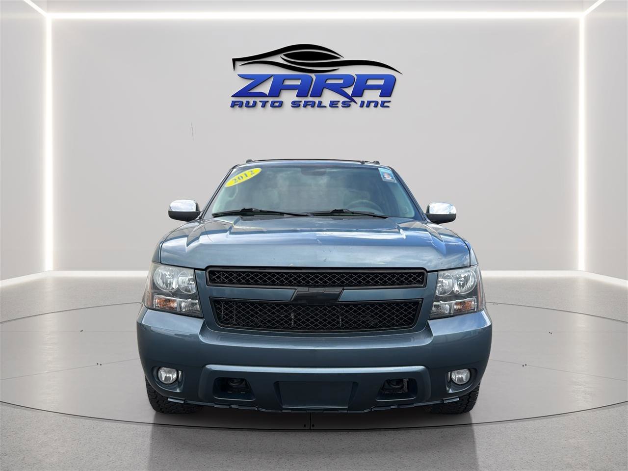 Used 2012 Chevrolet Avalanche LT w/ All-Star Edition AWD/4WD image 2