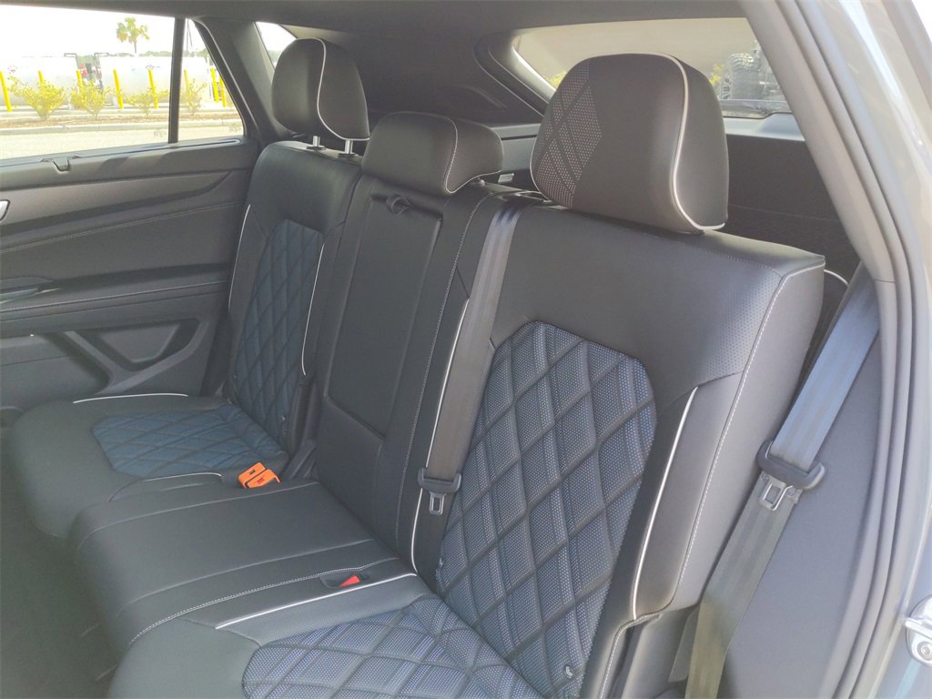 New 2025 Volkswagen Atlas Cross Sport SEL Premium R-Line image 26