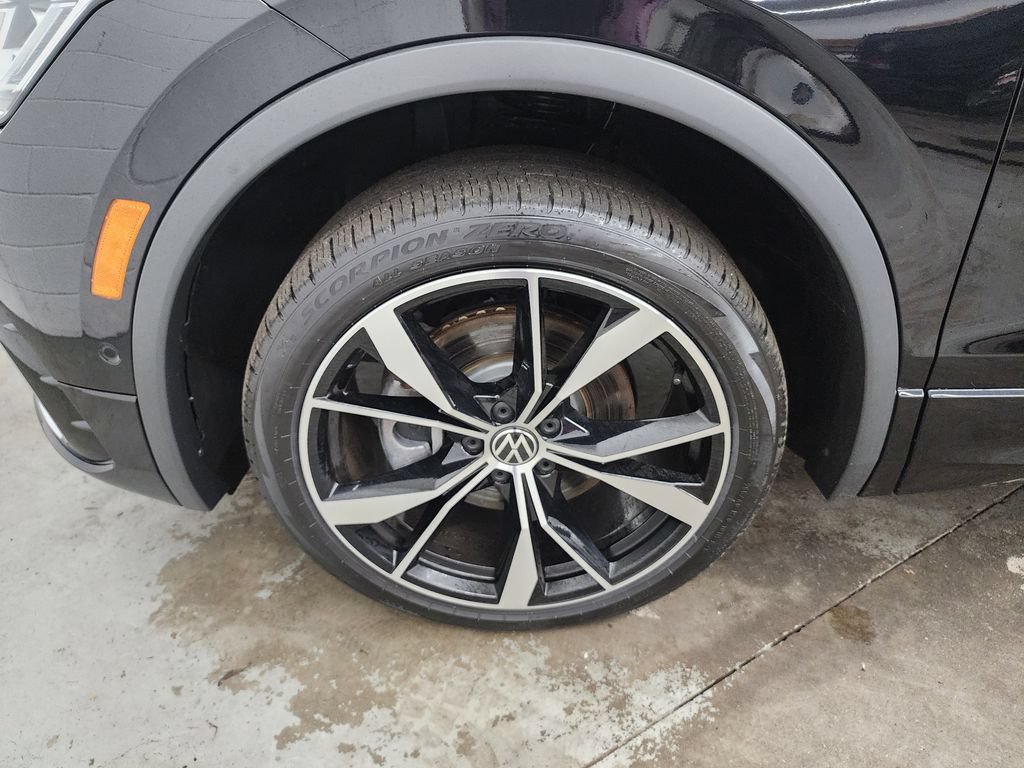 Used 2022 Volkswagen Tiguan SEL R-Line AWD/4WD image 39