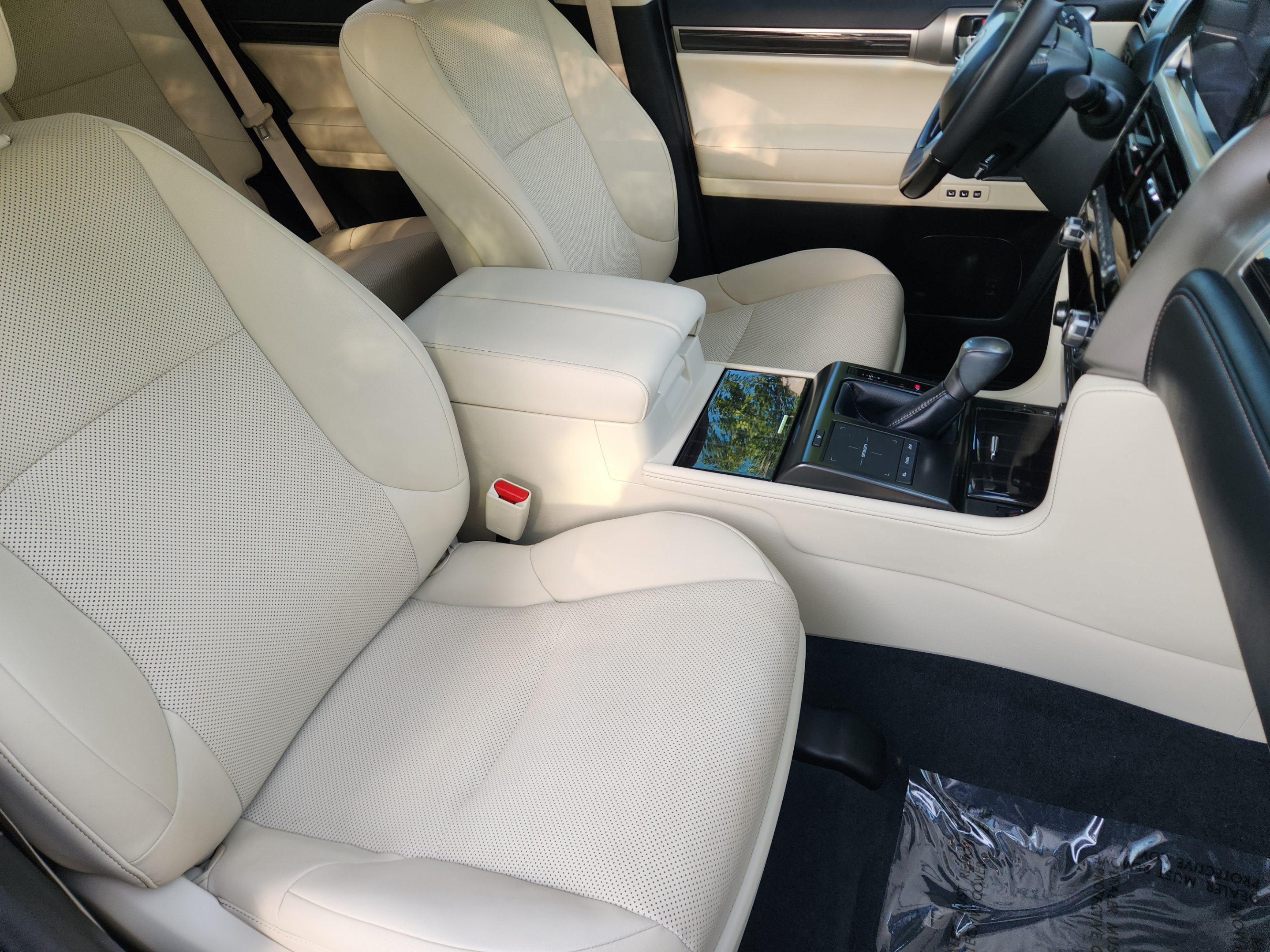 Used 2023 Lexus GX 460 Premium w/ Premium Package AWD/4WD image 6