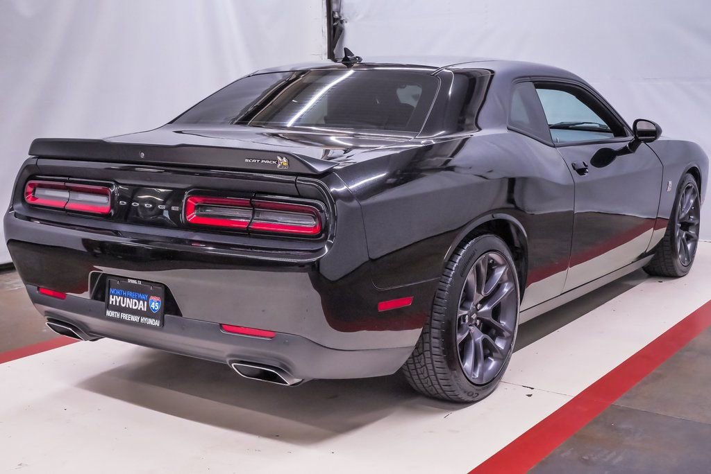 Used 2022 Dodge Challenger R/T Scat Pack RWD image 6