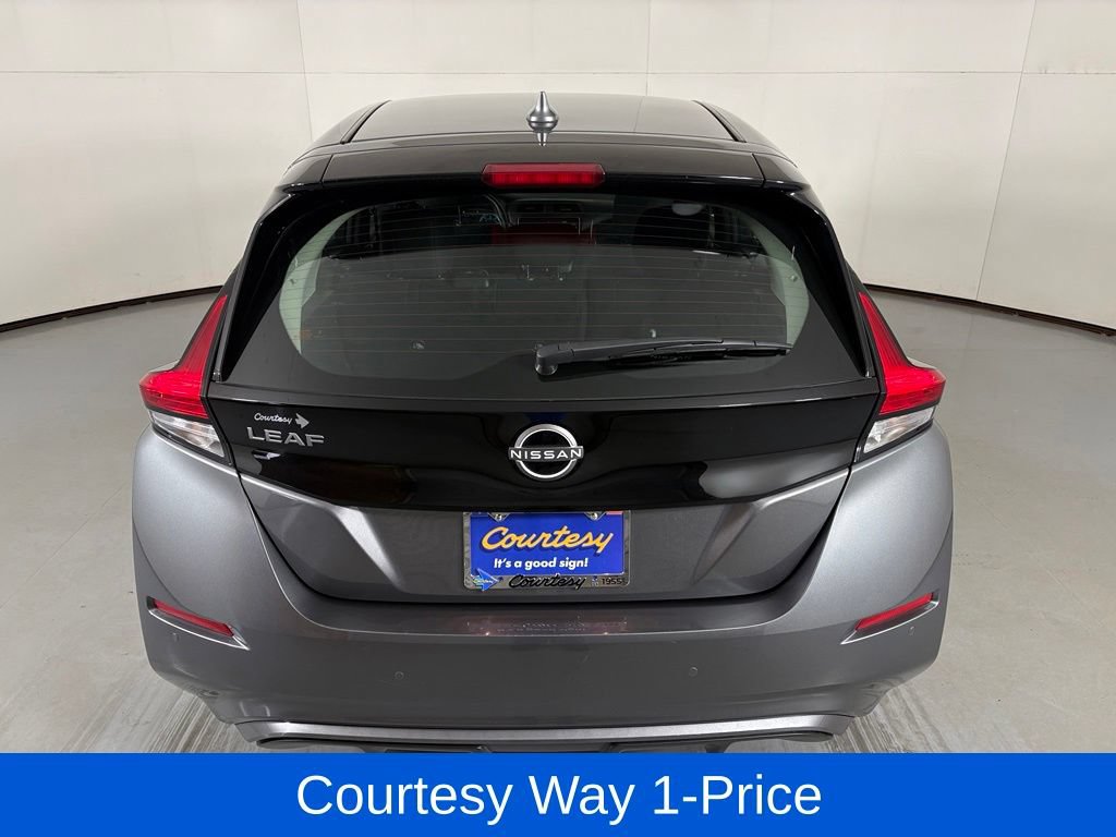 Used 2025 Nissan Leaf S FWD image 9