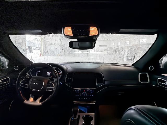 Used 2020 Jeep Grand Cherokee SRT AWD/4WD image 10