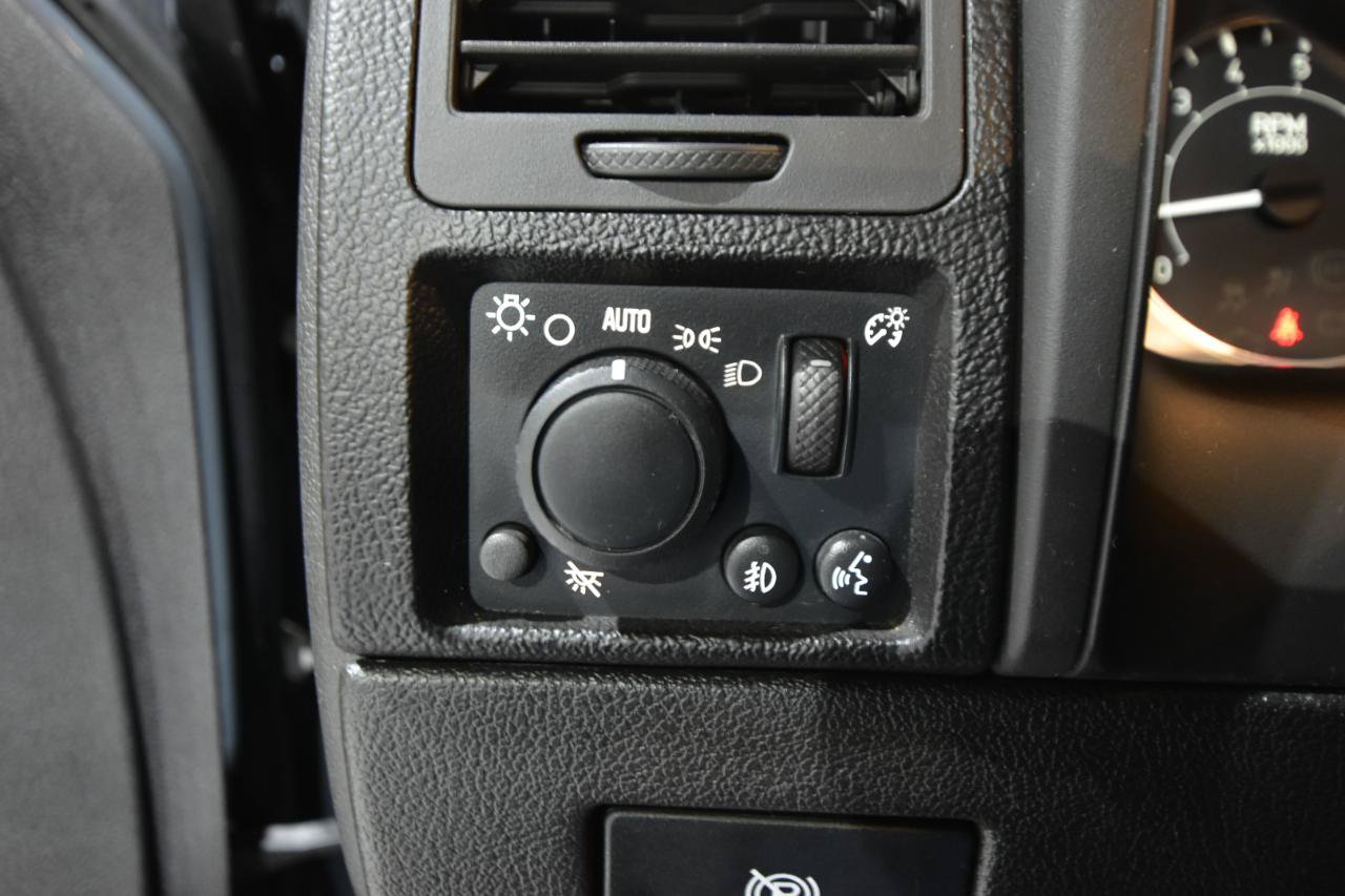 Used 2009 HUMMER H3 Luxury AWD/4WD image 14